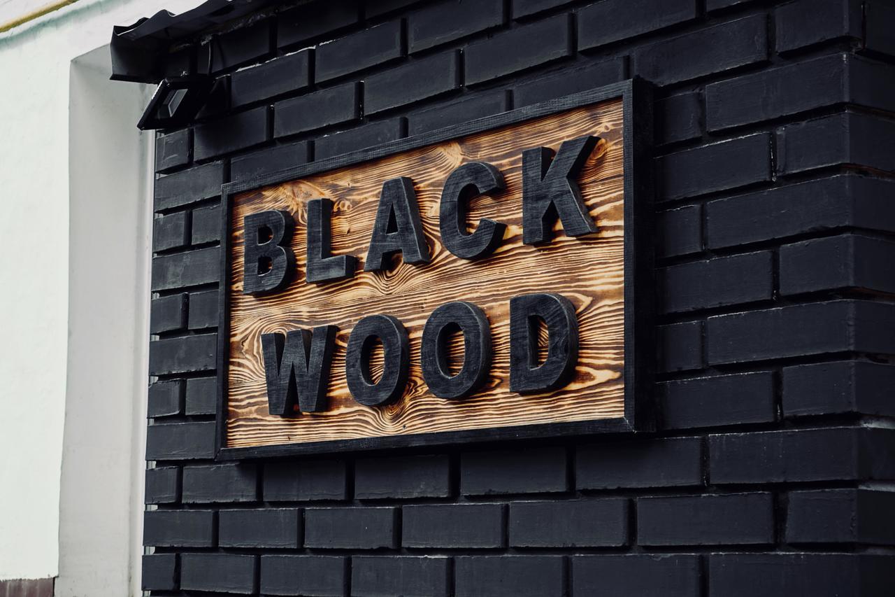 Black Wood Hostel Kiev Luaran gambar